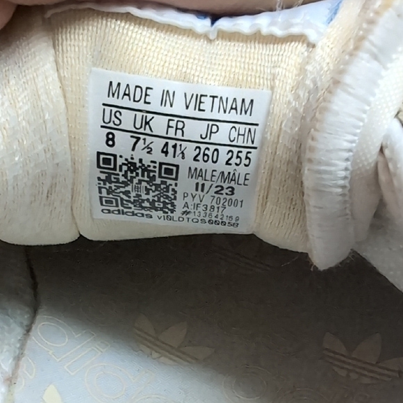 Adidas Gazelle Cream Sneakers - Picture 6 of 6